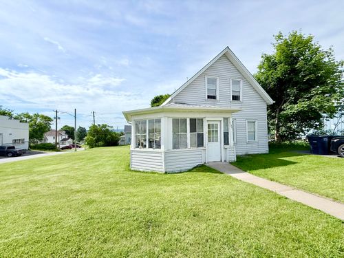 1075 Cook St, Dannemora, NY, 12929-7704 | Card Image