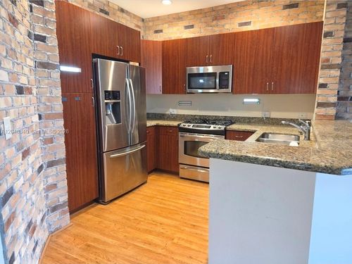 3319-2900 Nw 125th Ave, Sunrise, FL, 33323-6329 | Card Image