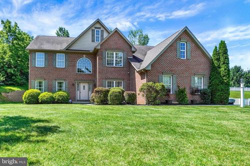 28 Valley Rd, SHREWSBURY, PA, 17361-1116 | Card Image