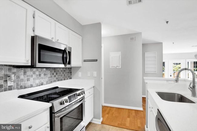 APT-10 - 1100 Quaker Hill Dr, Condo with 2 bedrooms, 1 bathrooms and null parking in ALEXANDRIA VA | Image 17