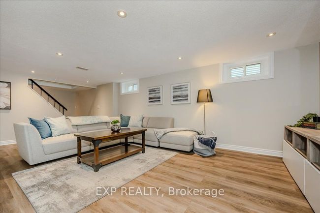 4 Buckley Cres, House other with 4 bedrooms, 2 bathrooms and 2 parking in Etobicoke ON | Image 15