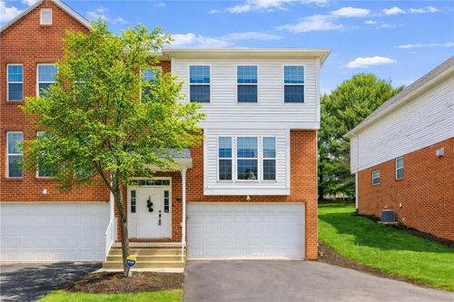 703 Lakeview Ct, Mars, PA, 16046-2847 | Card Image