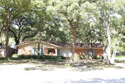 View of ranch-style home | Image 1