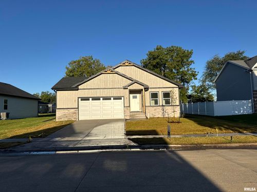 1536 Rhinelander Dr, Davenport, IA, 52804-4643 | Card Image