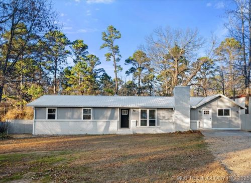 802 E Circle Drive, Broken Bow, OK, 74728 | Card Image