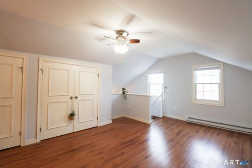 4-9 Brewer St, New London, CT, 06320-6071 | Card Image