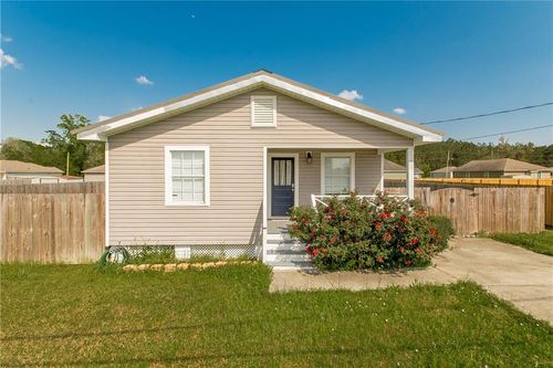 42300 Warren Dr, Ponchatoula, LA, 70454-8889 | Card Image