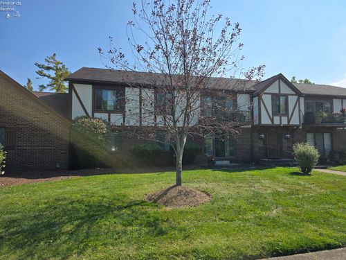 a-104 Stonyridge Dr, Sandusky, OH, 44870-6900 | Card Image
