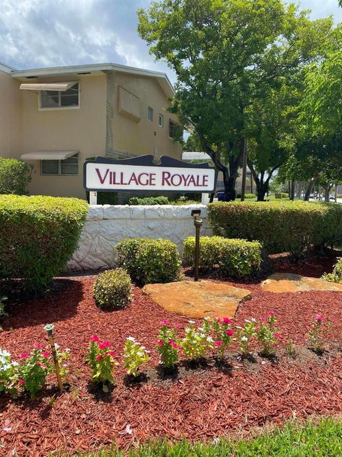 206-2101 Ne 1st Ct, Boynton Beach, FL, 33435-2910 | Card Image