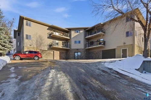 apt-205-1536 S Southeastern Ave, Sioux Falls, SD, 57103-3294 | Card Image