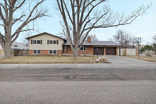 3881 Valley Rd, Casper, WY, 82604-4901 | Card Image