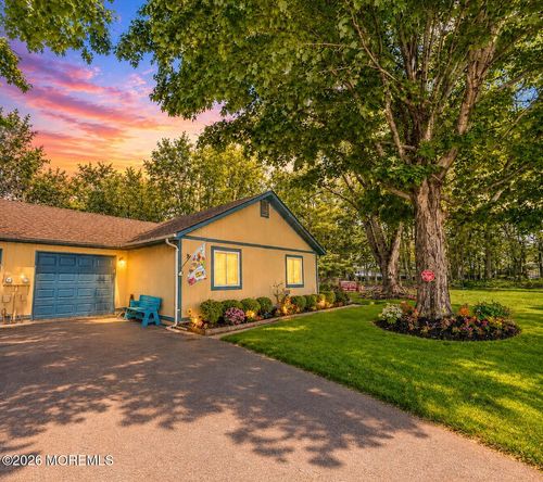 8 Seagull Lane, Howell, NJ, 07731 | Card Image