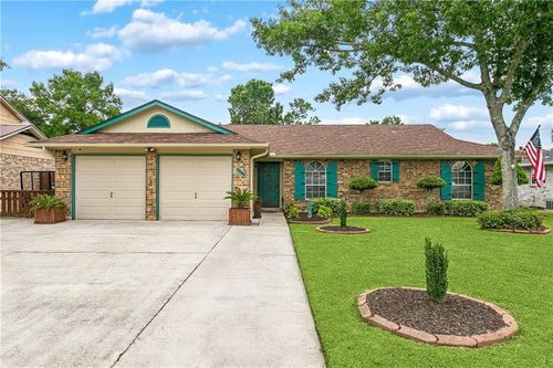 2148 Pinehurst Dr, La Place, LA, 70068-1702 | Card Image