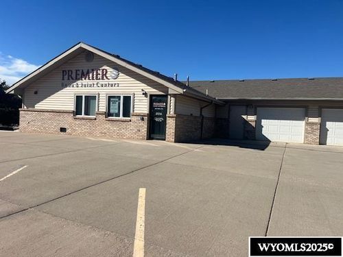 665 Albany Ave, Torrington, WY, 82240-1530 | Card Image