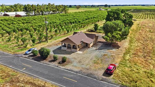 20042 N Ray Road, Lodi, CA, 95242 | Card Image