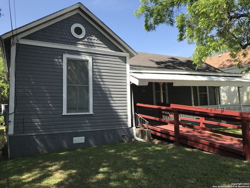 803 Montana St, San Antonio, TX, 78203-1113 | Card Image