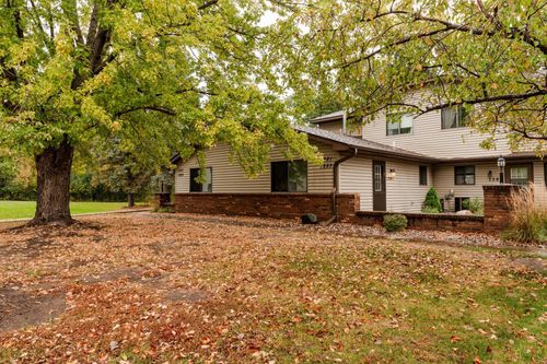 5-1281 Greenbriar Ct, White Bear Tp, MN, 55110-2296 | Card Image