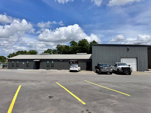 c-1010 Contractors Cir, Bossier City, LA, 71111-3657 | Card Image