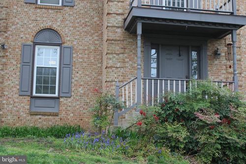 5900 Wescott Hills Way, ALEXANDRIA, VA, 22315-4740 | Card Image