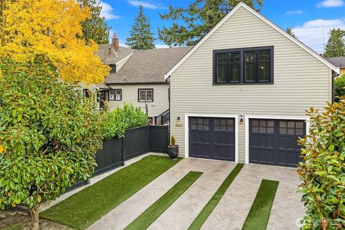 1060 Spruce St, Edmonds, WA, 98020-3334 | Card Image