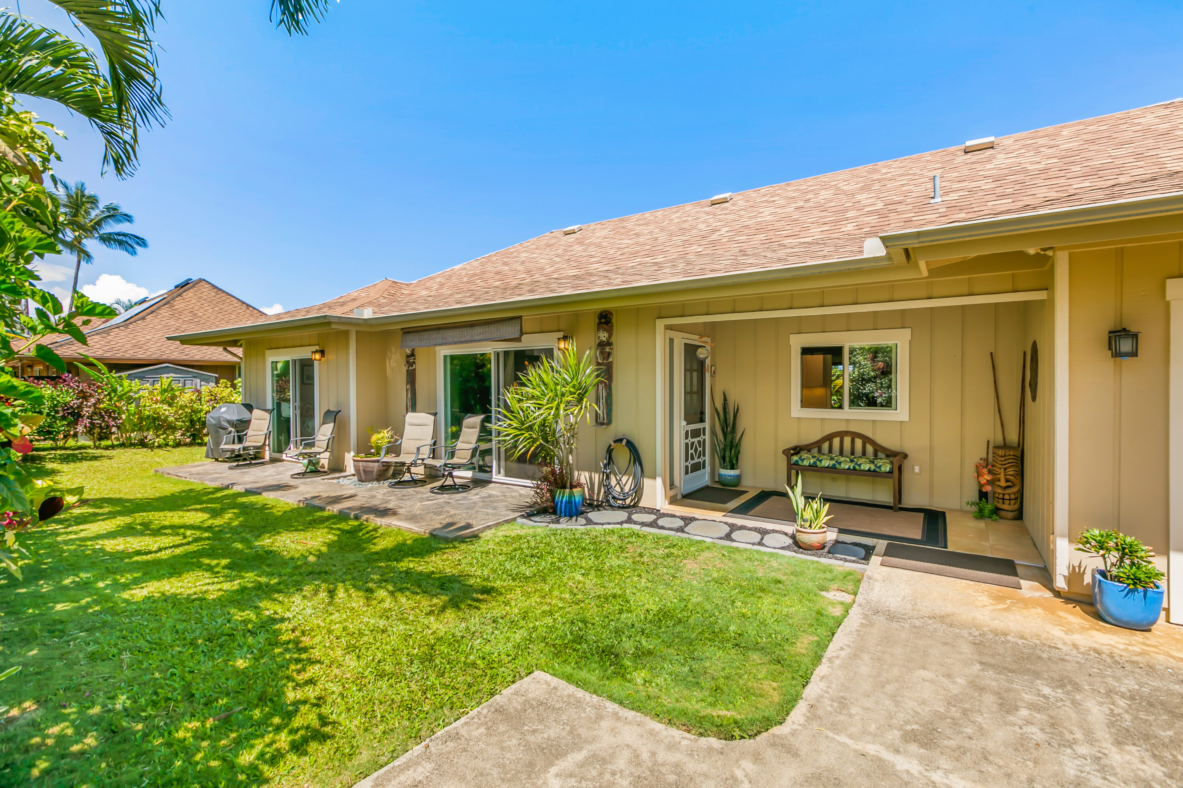 Moli Pl, Princeville, HI 96722