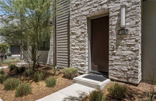 11051 Momentum Dr, Rancho Cucamonga, CA, 91701 | Card Image