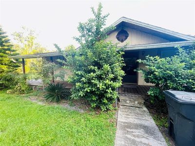 11045 Scott Loop, House other with 3 bedrooms, 2 bathrooms and null parking in Riverview FL | Image 2