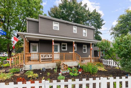 72 Dagmar Ave, Vanier, ON, K1L5T4 | Card Image