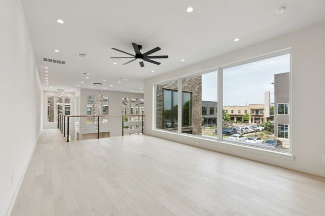 201 Morningside Dr, Townhouse with 3 bedrooms, 5 bathrooms and null parking in Roanoke TX | Image 21