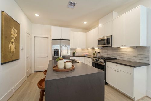 f-864 Paul Quinn St, Houston, TX, 77091-4155 | Card Image