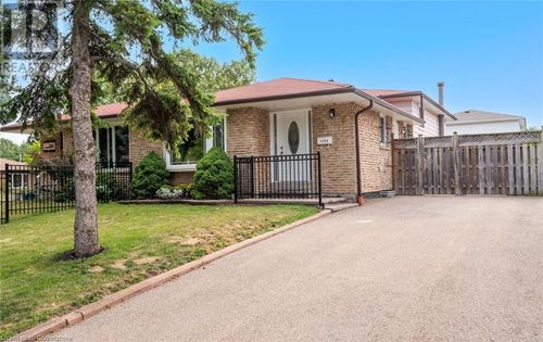 1908 Bonnymede Dr, Mississauga, ON, L5J1E1 | Card Image