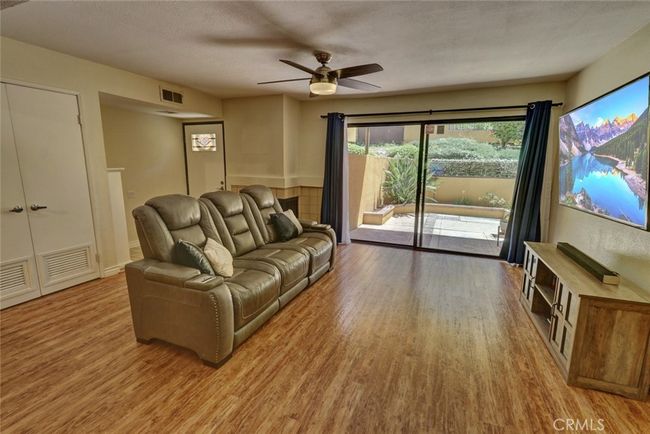 7 - 25712 Le Parc, Condo with 2 bedrooms, 2 bathrooms and 2 parking in Lake Forest CA | Image 7