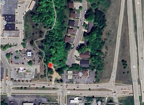 2346 W Washington St, West Bend, WI, 53095-2118 | Card Image