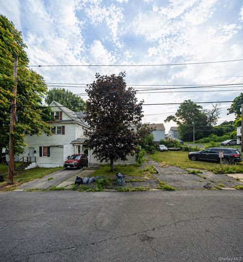 759 Cutler St, Schenectady, NY, 12303-1611 | Card Image