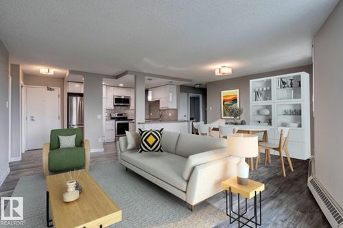 9916 113 St Nw, Edmonton, AB, T5K2N3 | Card Image