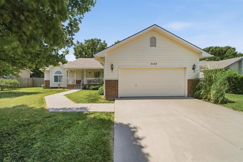 3105 N Susan St, Augusta, KS, 67010-2383 | Card Image