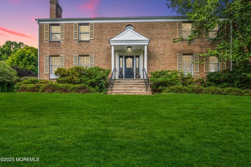 4 Takolusa Dr, Holmdel, NJ, 07733-1232 | Card Image