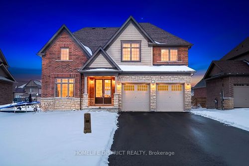 74 Breeze Dr, Bradford, ON, L3Z3A5 | Card Image