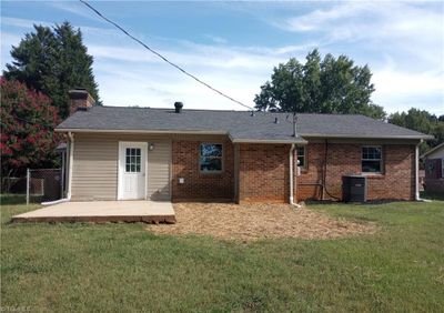 1604 Withersea Lane, House other with 3 bedrooms, 2 bathrooms and null parking in Reidsville NC | Image 2