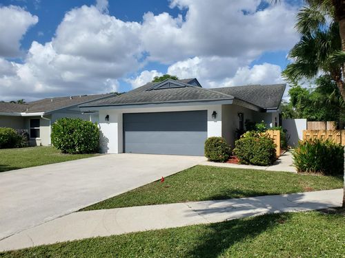 47 Baytree Cir, Boynton Beach, FL, 33436-9113 | Card Image