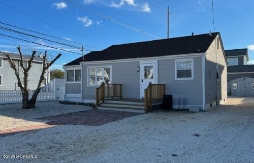 112 Kerr Ave, Lavallette, NJ, 08735-2141 | Card Image