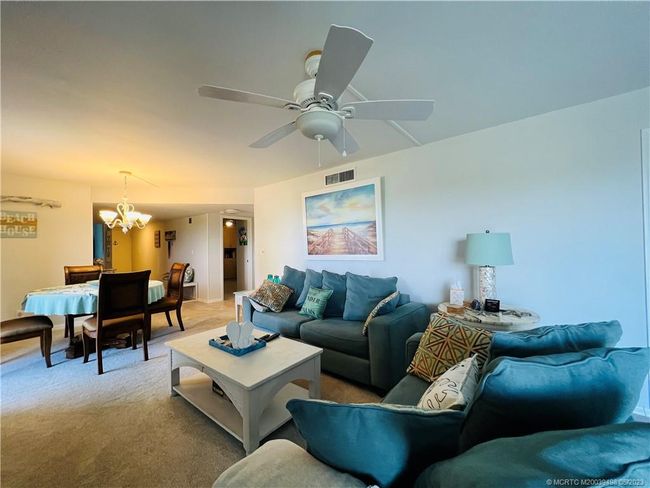 APT-401 - 10044 Ocean Dr, Condo with 3 bedrooms, 2 bathrooms and null parking in Jensen Beach FL | Image 27