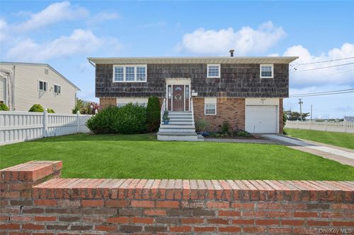 54 Acapulco St, Atlantic Beach, NY, 11509-1101 | Card Image