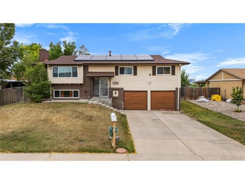 1261 Eagle St, Aurora, CO, 80011-6946 | Card Image
