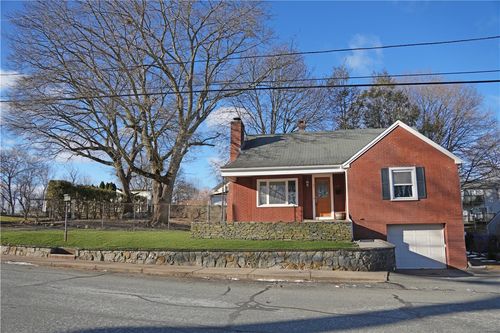 41 Pawtuxet Ter, West Warwick, RI, 02893-5118 | Card Image