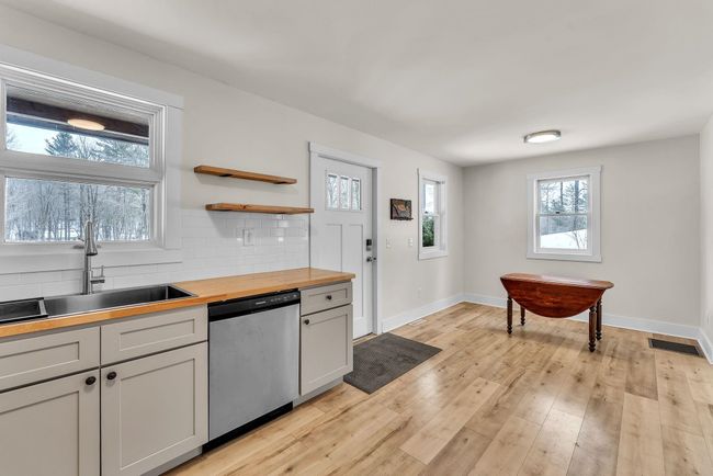 175 Thomas Dr, House other with 3 bedrooms, 2 bathrooms and null parking in Bristol VT | Image 6