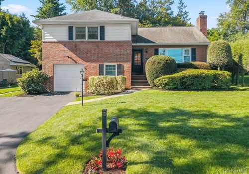 19 Dartmouth Ter, White Plains, NY, 10607-1109 | Card Image