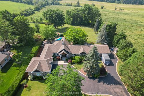 2577 No 8 Side Rd, Burlington, ON, L7P0E5 | Card Image