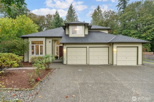 4537 329th Pl Se, Fall City, WA, 98024-8727 | Card Image