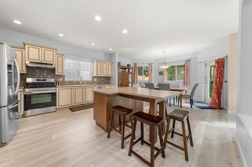 6942 198b St, Langley, BC, V2Y3B4 | Card Image